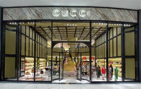 gucci shop in dubai